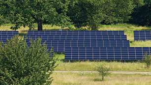 Solarenergie, Wasserversorgung und Nachhaltigkeit gehören eng zusammen